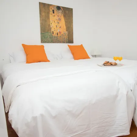 Lägenhet Stunning 3 Bedrooms