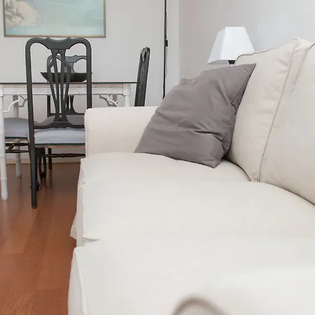 Stunning 3 Bedrooms Lägenhet Málaga