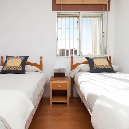 Stunning 3 Bedrooms Lägenhet